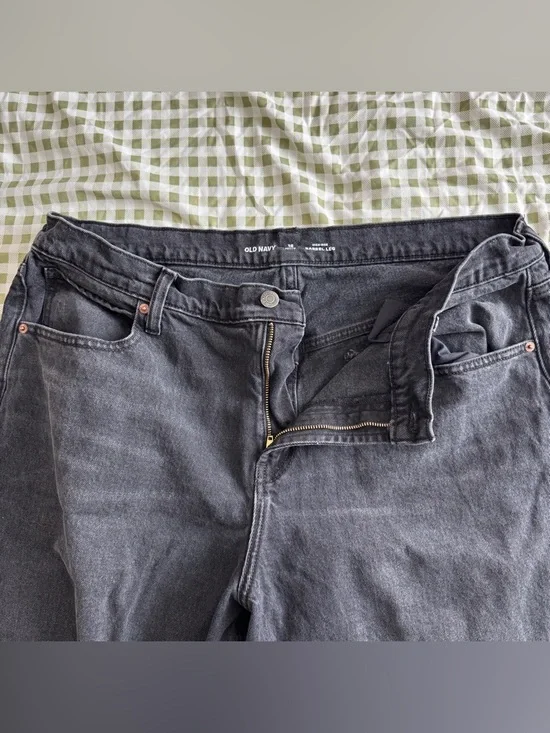 Old Navy Barrel Jeans - Size 18 - Picture 2 of 4